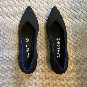 Rothy’s The Point in black. Size 7.5. Like new!